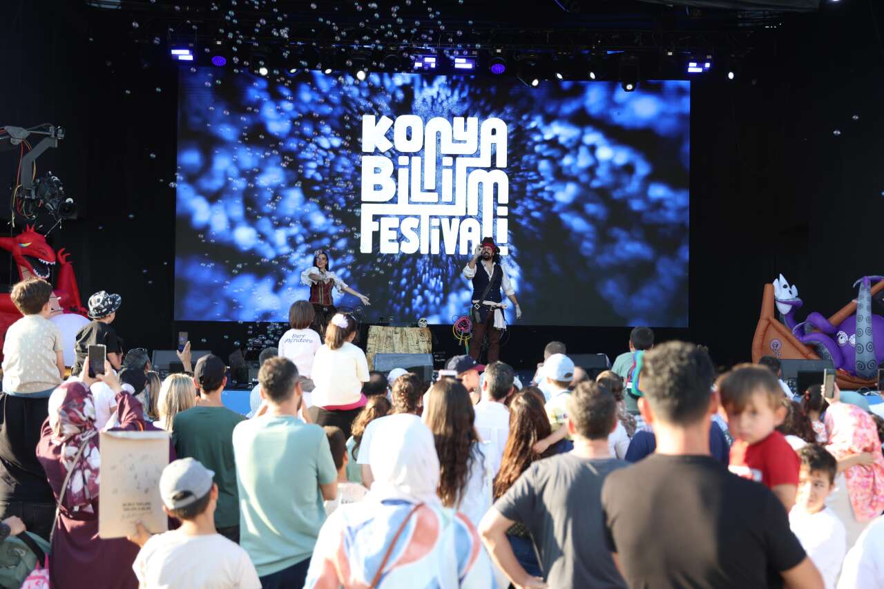 Konya’da bilim ve teknoloji şöleni ilk günden alana sığmadı 14